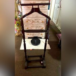 Vintage pioneer valet from Ethan Allen